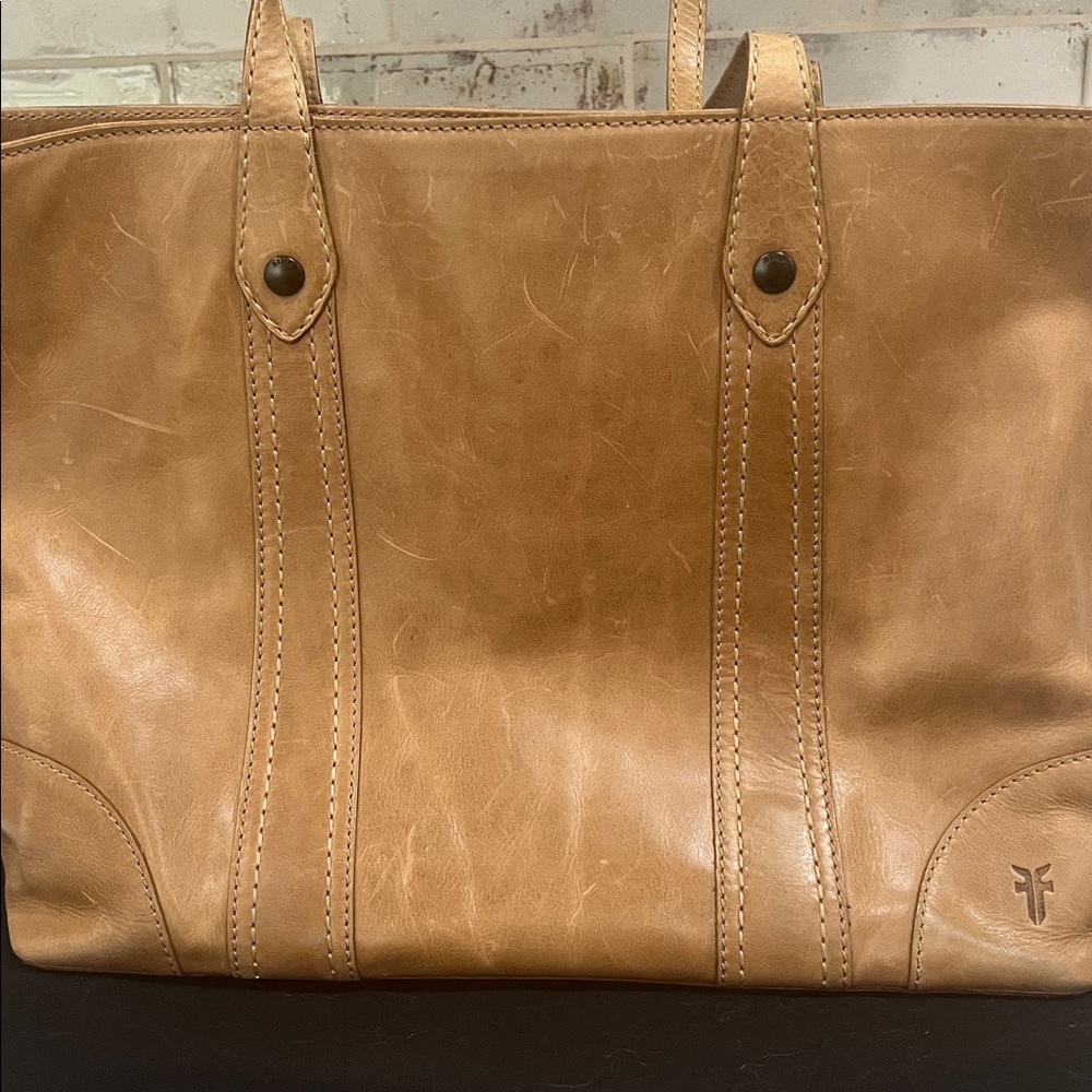 Authentic Frye Tan Leather Tote Bag Great Condition - Picture 2 of 16